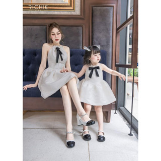 Đầm đi tiệc mẹ và bé gái cổ yếm kèm nơ full size 10 - 65kg