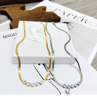 Dây chuyền mảnh dẹp kiểu sợi mì đính đá nhân tạo chất liệu titan không đen không hoen gỉ  [tặng kèm hộp nhỏ]