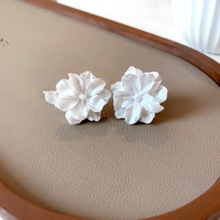 Beautycoco🍊 Khuyên tai hình hoa trà bằng nhựa resin bạc 925 phong cách Nhật Hàn độc đáo thời trang