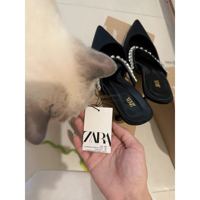 Giày zara xuất dư mũi nhọn đen quai đính đá santin gót muller 6,5cm