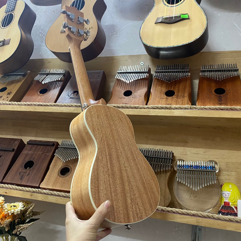 Đàn ukulele gỗ mahogany Fender chính hãng - Size 23inch 62cm - Tặng full phụ kiện