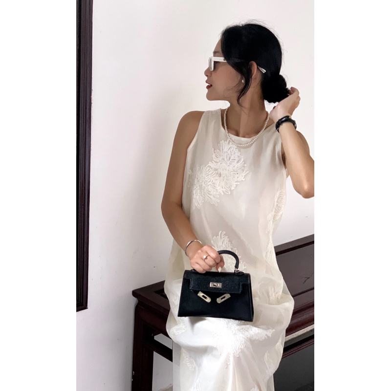 Váy CÚC tơ thêu hoa nổi 2 lớp