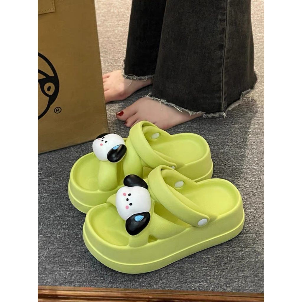 Dép bánh mì dáng xăng đan đế cao gần 7cm nhẹ,êm chân gắn mặt gấu xinh