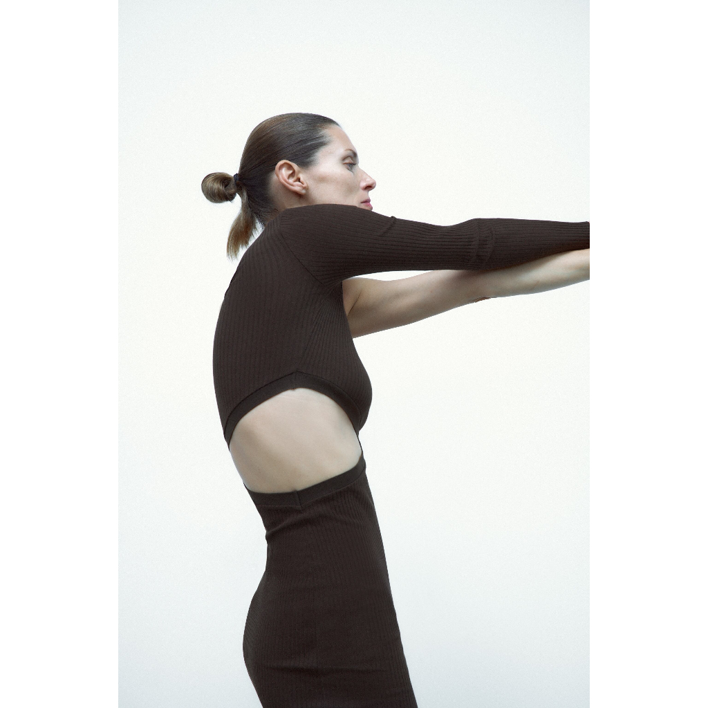ZARA Đức - Đầm dài midi body lệch vai khoét eo ôm thun gân màu đen sale auth new sẵn chính hãng cao cấp 0085/031