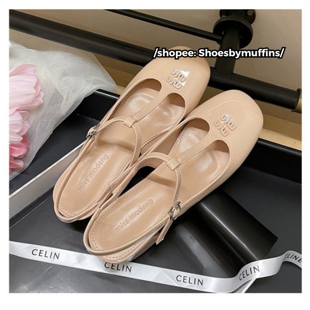 Giày Mary Jane mũi tròn hở gót Miumiu mẫu mới nhất 2023