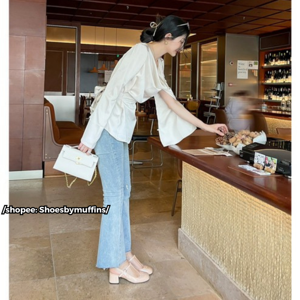 Giày Mary Jane mũi tròn hở gót Miumiu mẫu mới nhất 2023