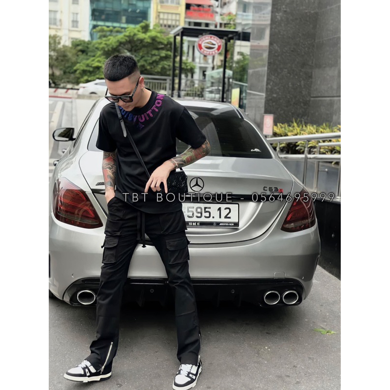 Chiếc Jogger DSQ2 ống xuông khoá zip