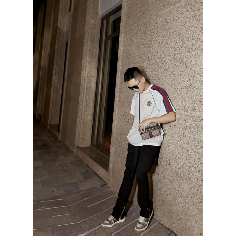 Chiếc Jogger DSQ2 ống xuông khoá zip