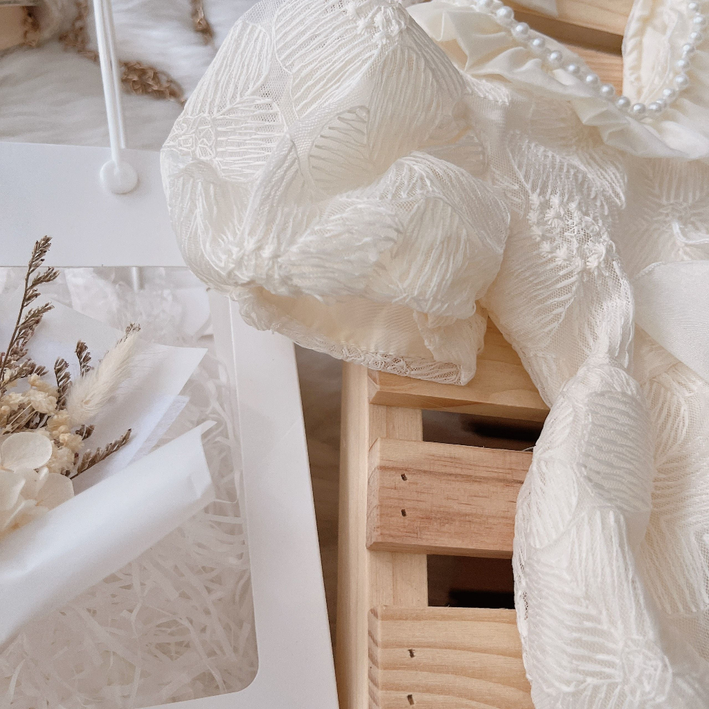 🍭Body trắng bé gái sơ sinh 𝑲𝑬̀𝑴 MŨ+ 𝑭𝑹𝑬𝑬𝑺𝑯𝑰𝑷🍭NHƯ Ý HOUSE'S-body trẻ em hàng tkcc-body ren xam màu kem cổ tam giác