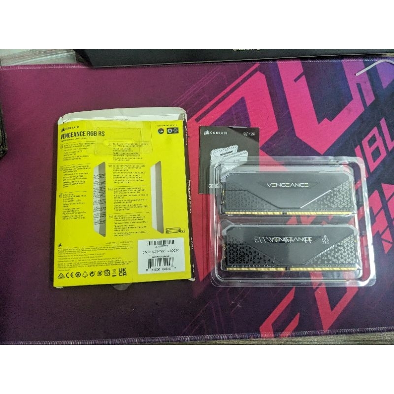 Kit ram DDR4 3200MHZ corsair vegeance RGB RS 16gb  còn bh 10/2023 spc