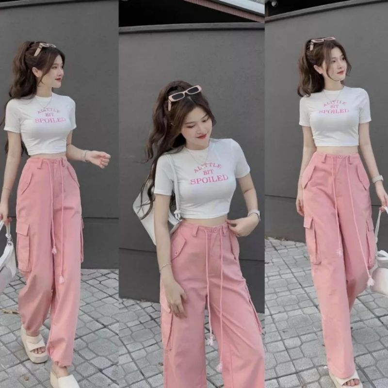 Sét Bộ Đồ Nữ Áo Croptop Cọc Tay Màu Trắng In Chữ SPOLLED +Quần Bom Thụng Dáng Rộng Màu Hồng