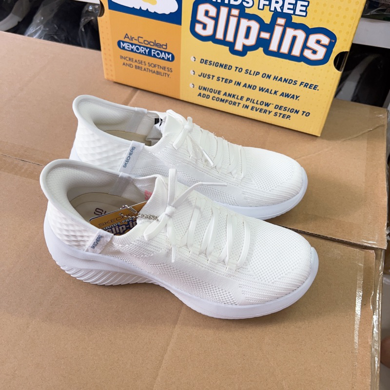 Giày skechers trắng , hàng fullbox