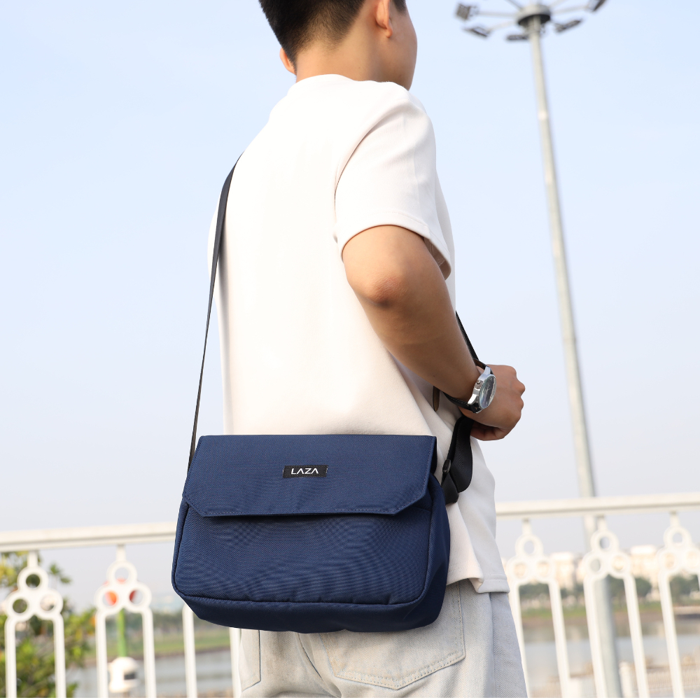 Túi đeo messenger nam nữ LAZA Suma Bag 473S - Chất liệu canvas trượt nước - Bảo hành chính hãng