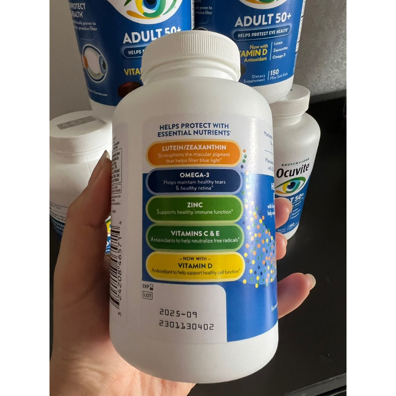 VIÊN UỐNG BỔ MẮT ,BỔ SUNG VITAMIN, CHẤT DINH DƯỠNG CHO MẮT OCUVITE ADULT 50+