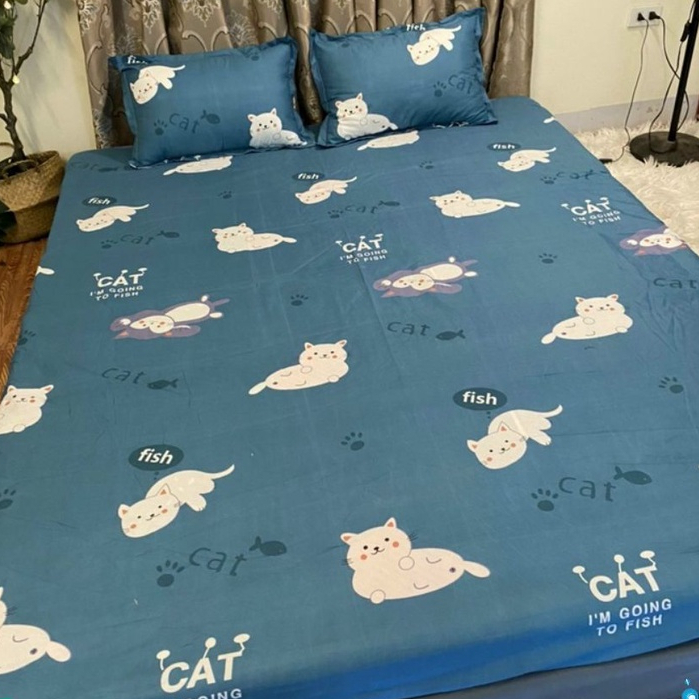 Bộ ra giường bọc nệm kèm vỏ gối nằm cotton poly SUMOI đủ size giường đệm mẫu mèo trắng xanh