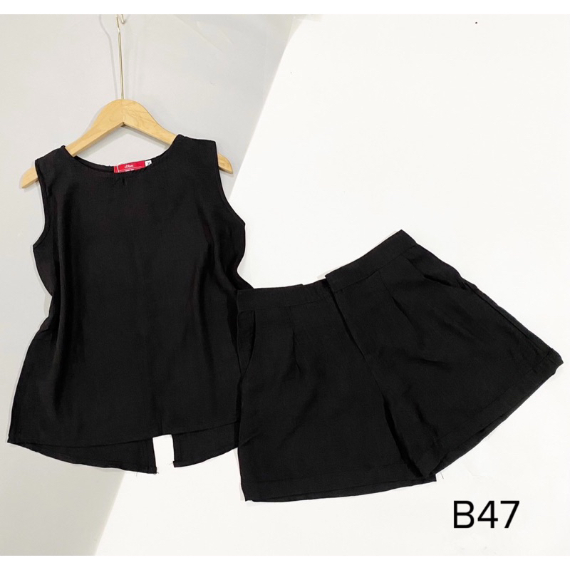 Bộ đũi tơ sát nách đùi cổ tròn