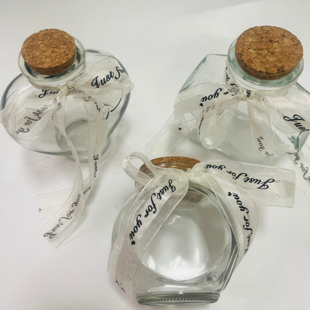 Lọ ước, lọ chữa lành kèm ruy băng gồm hình sao, hình tròn và hình trái tim