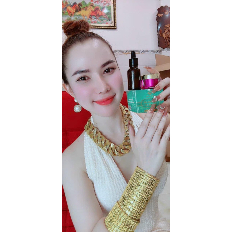 Kem peel da bich cao white