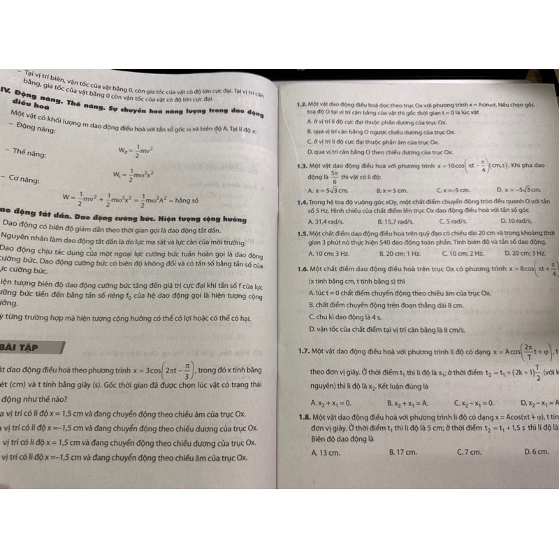 Sách - Nâng cao và phát triển Vật Lí 11