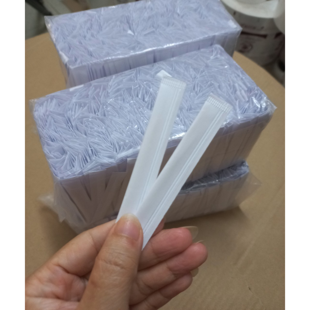 1000 cây tăm tre màu trắng.