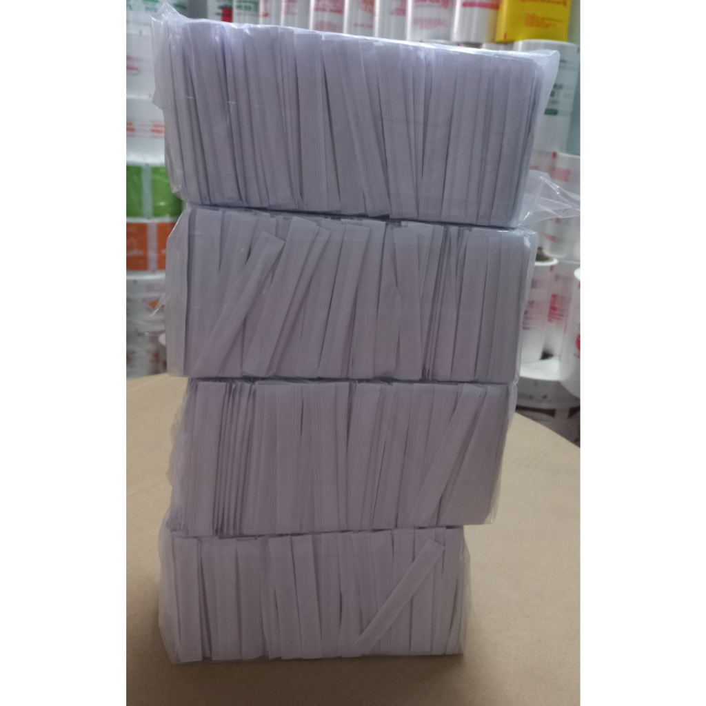 1000 cây tăm tre màu trắng.