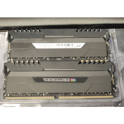 Kid RAM  Cosair Vengeance RGB Pro DDR4 16GB 3000