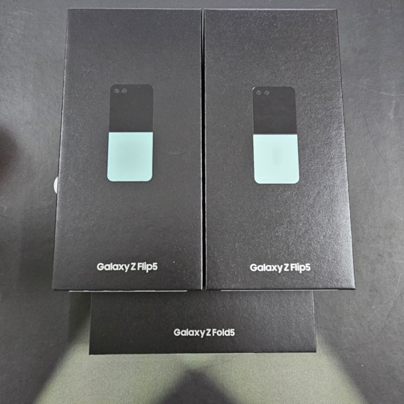 Điện thoại Samsung Galaxy Z Flip5 512G