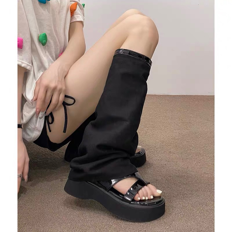 Sandal đế dày kèm ống chân phong cách hàng quảng châu