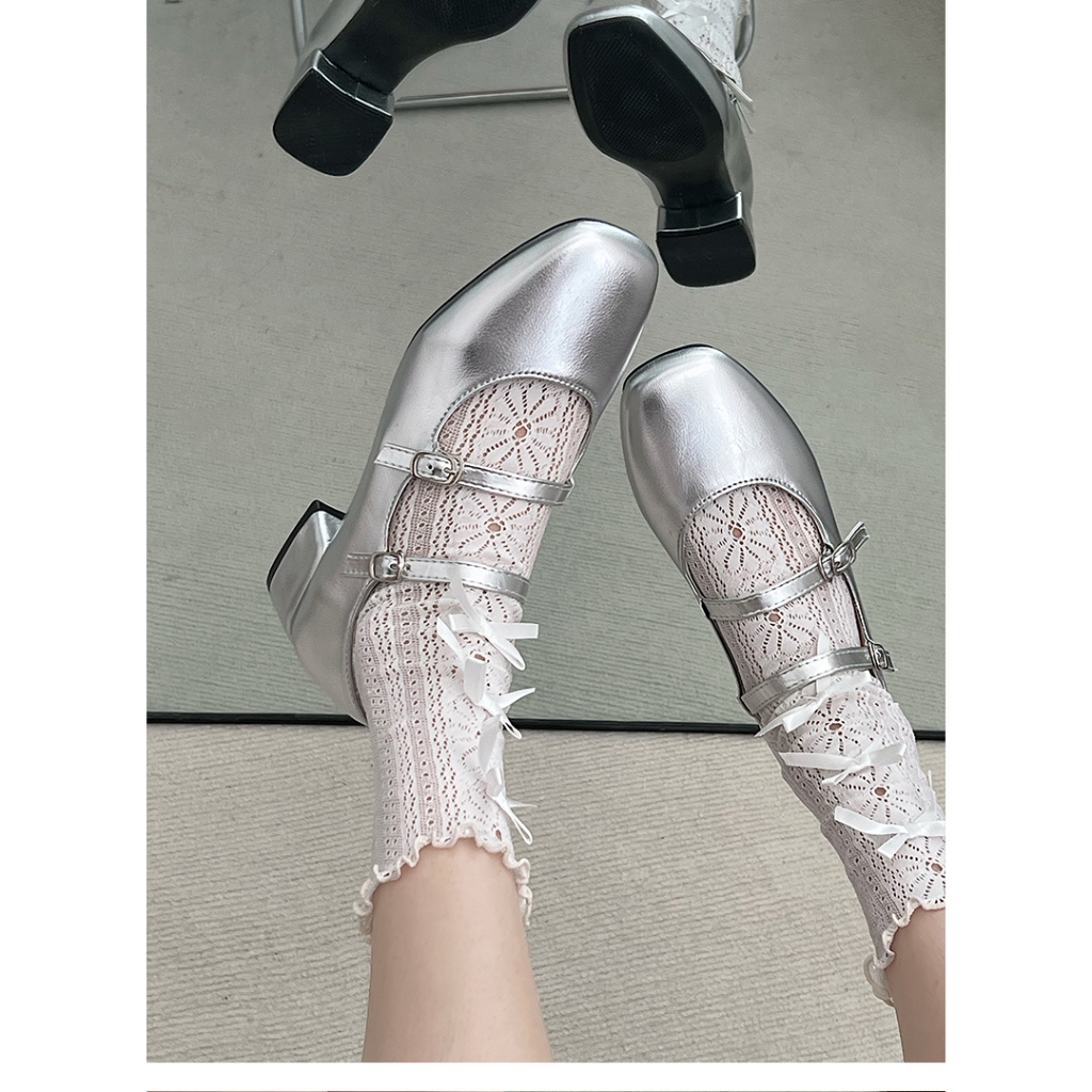 Miệng nông kiểu Pháp màu bạc với váy dày giày đơn mùa hè 2023 nữ đầu vuông mới đa năng Mary Jane giày da nhỏ