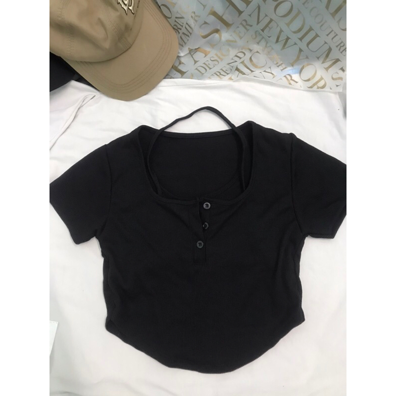 Pass áo croptop đồng giá
