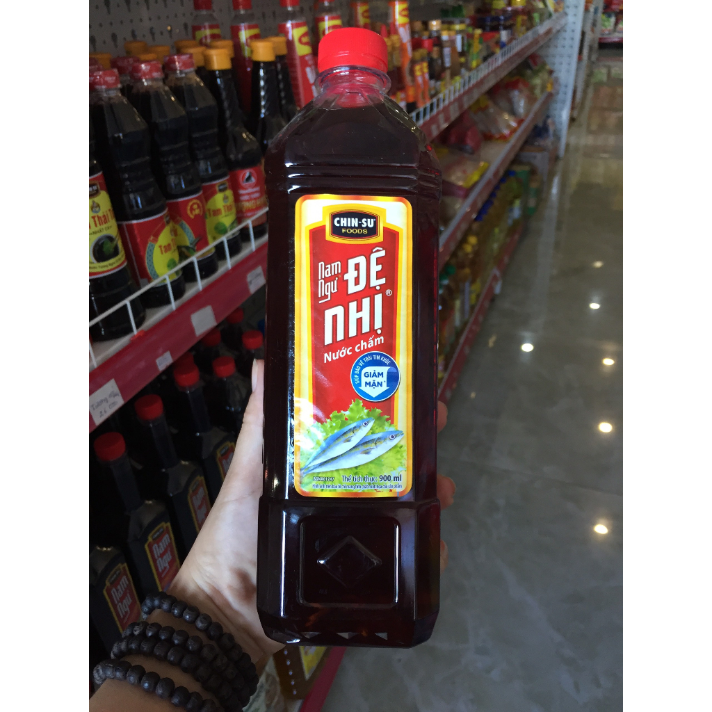 NƯỚC MẮM CHẤM NAM NGƯ ĐỆ NHỊ SIÊU TIẾT KIỆM CHAI 900ML