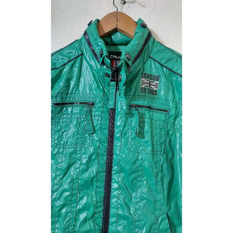 Áo khoác nam 6 size M màu xanh lá.