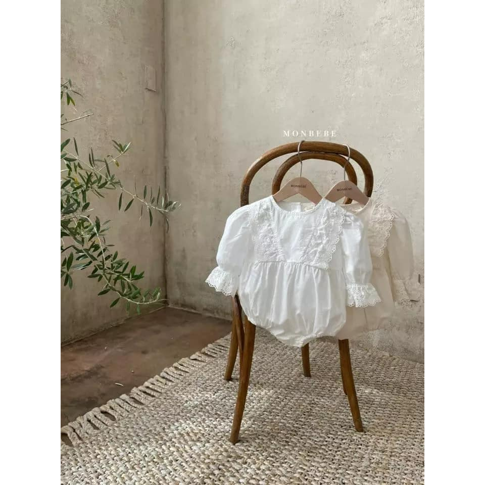 Suit dài tay Hàn Quốc hãng  Monbebe cho bé gái 8-10kg