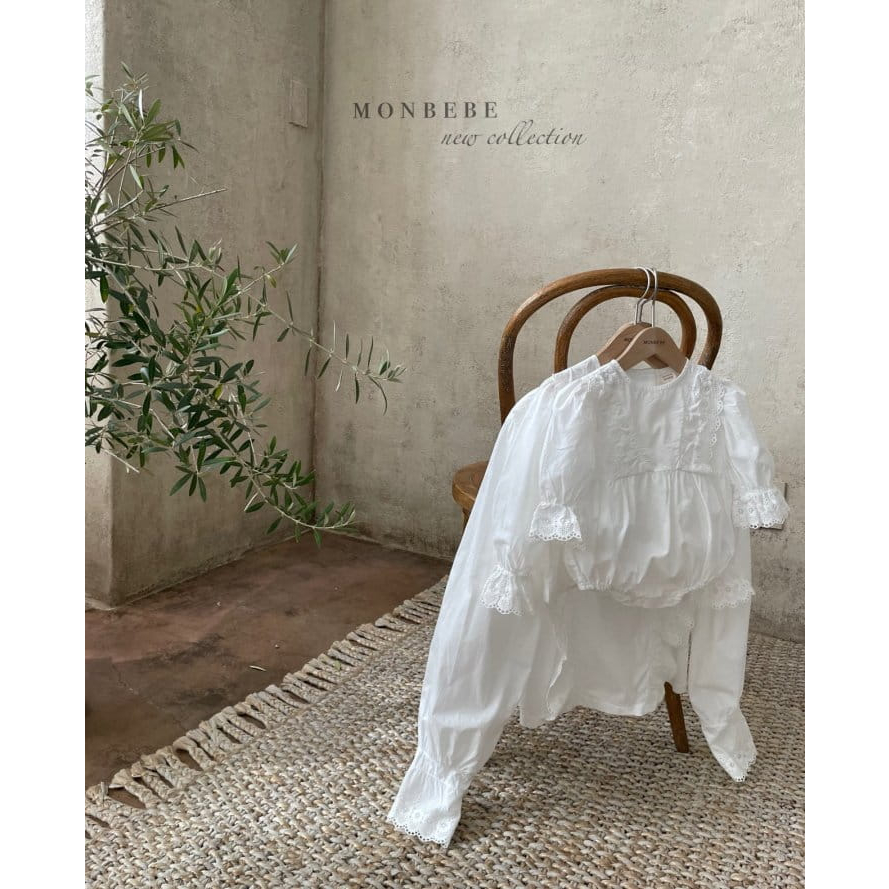 Suit dài tay Hàn Quốc hãng  Monbebe cho bé gái 8-10kg