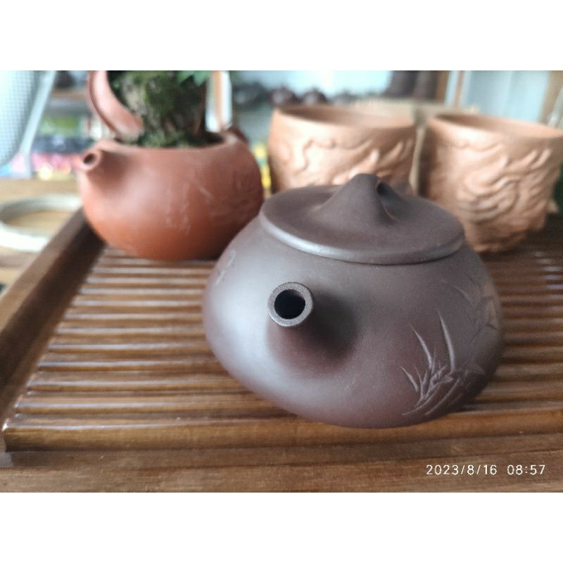 Ấm trà tử sa Nghi Hưng Thạch Biều tử nê 210ml