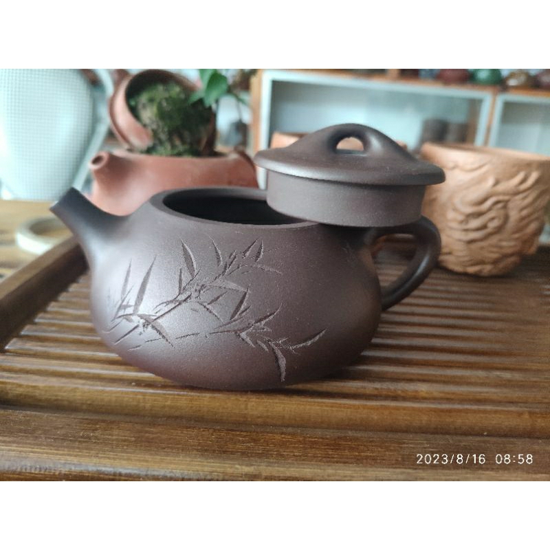 Ấm trà tử sa Nghi Hưng Thạch Biều tử nê 210ml