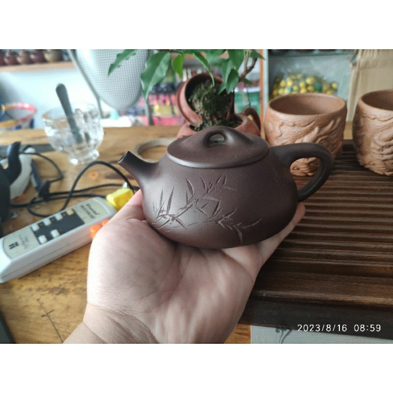 Ấm trà tử sa Nghi Hưng Thạch Biều tử nê 210ml