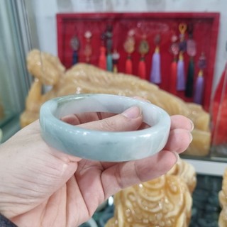 Vòng Tay Liền Bản Vuông Ngọc Phỉ. Thủy Myanma Chột 10mm