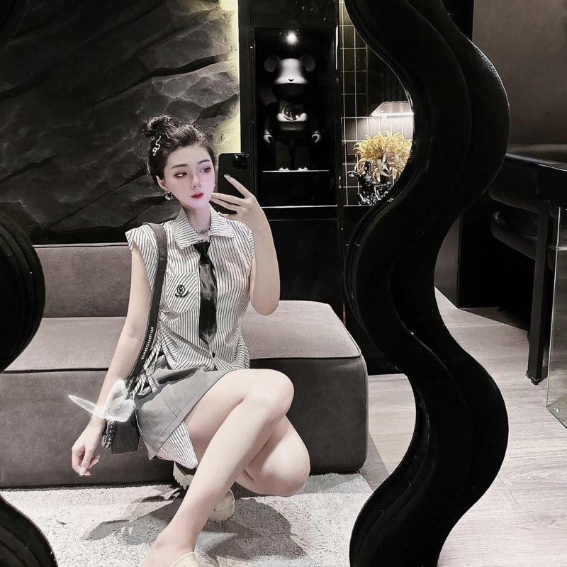 Set SơMi Kẻ Sọc Kèm Chân Váy Tặng Cavat BauBe Có  - Trendy by Thư Trần