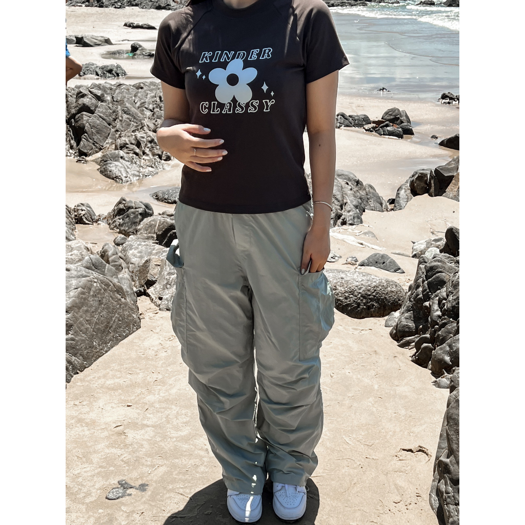 Áo thun baby tee form basic 100% cotton in hình freesize trendy màu xám đậm