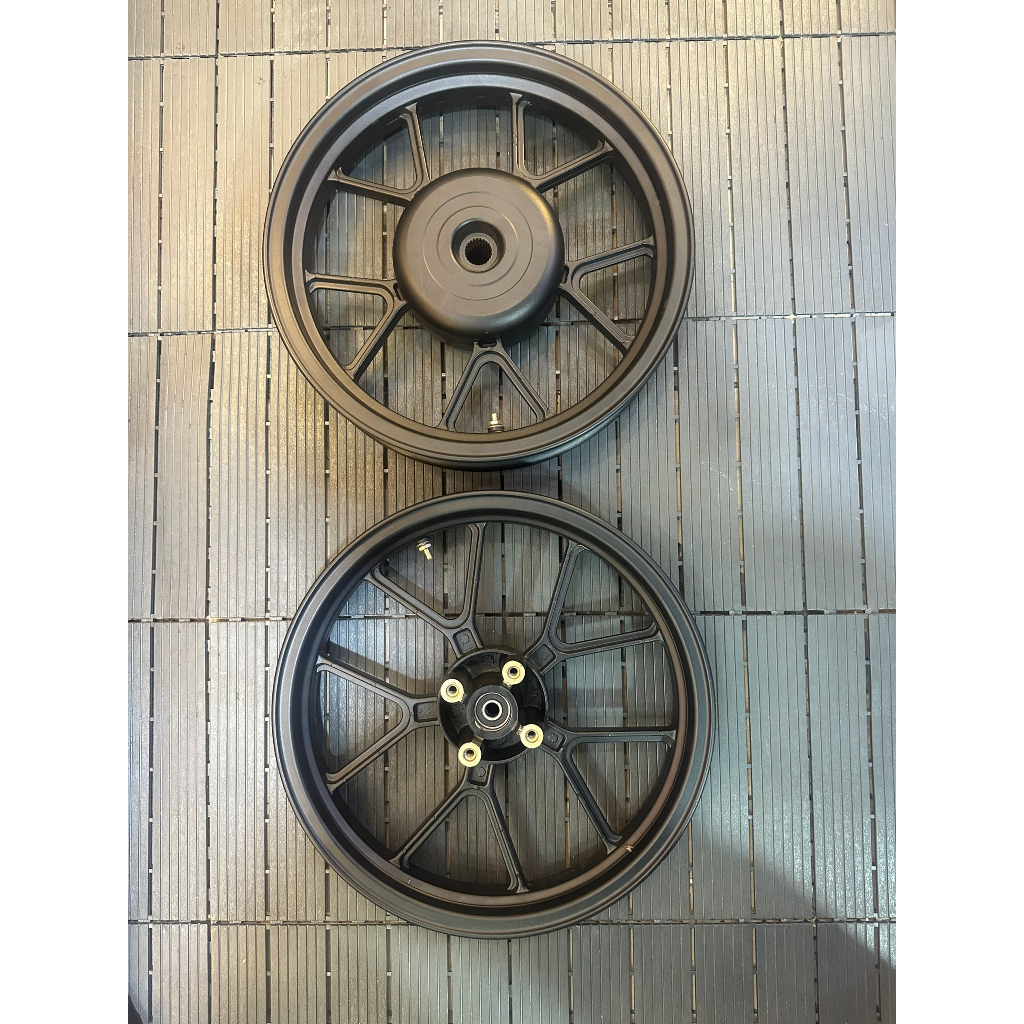 Mâm Vario kiểu Daytona  - Màu Đen