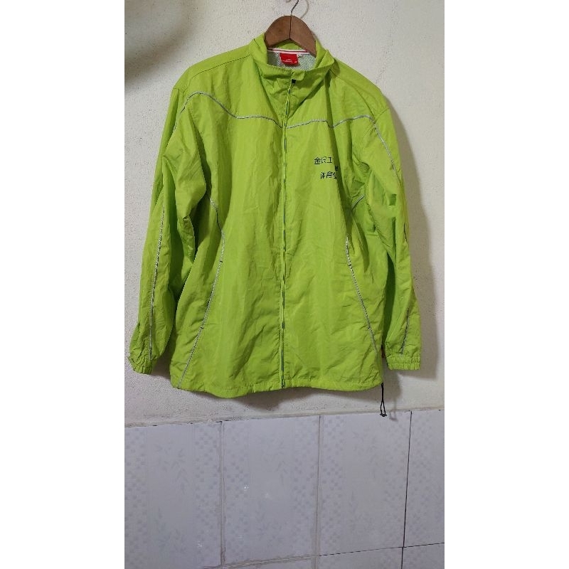 Áo khoác nam 2 size L.