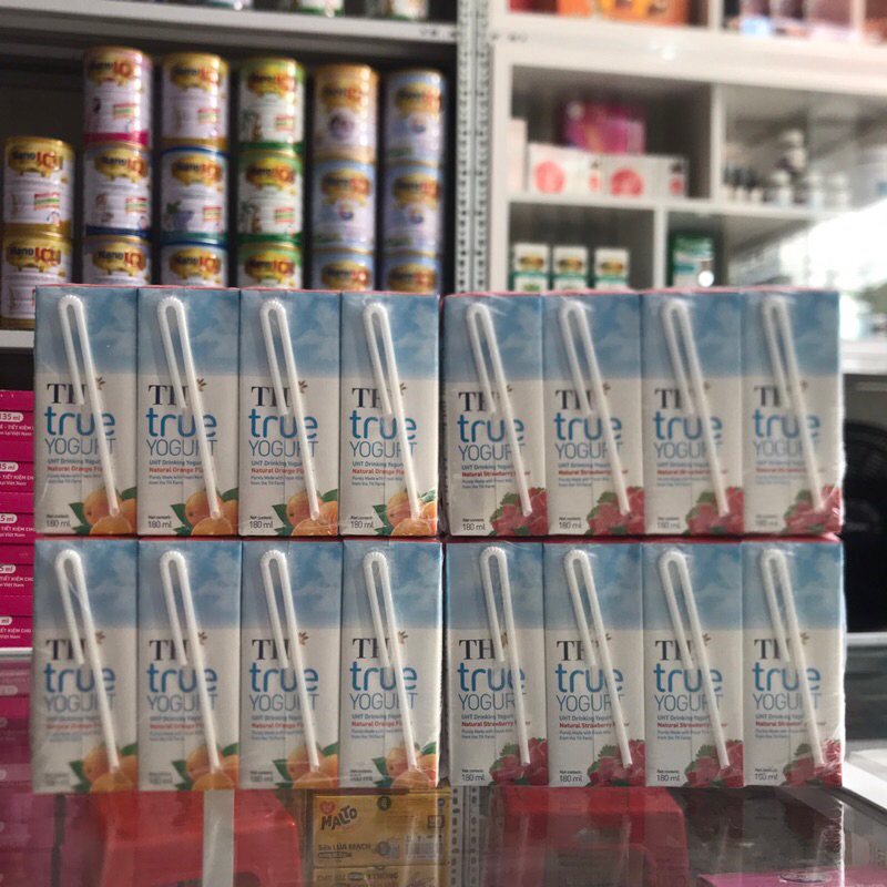 SỮA CHUA UỐNG  TIỆT TRÙNG TH TRUE YOGURT TOPKID 1 LỐC - HƯƠNG CAM . HƯƠNG DÂU