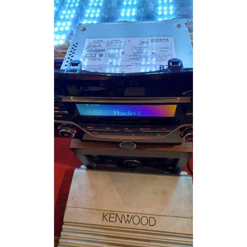 Máy phát nhạc liền Amply xe Nissan  X-Trail, Qashqai . Tính năng Bluetooth,Usb,Aux,cd mp3,Radio.