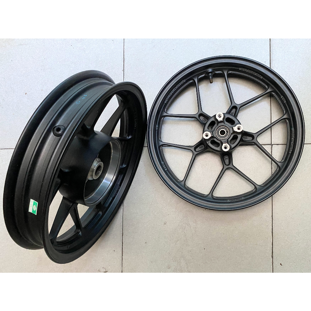 Mâm dành cho Vario / Click 125- 150cc bản 1.85 và 2.15