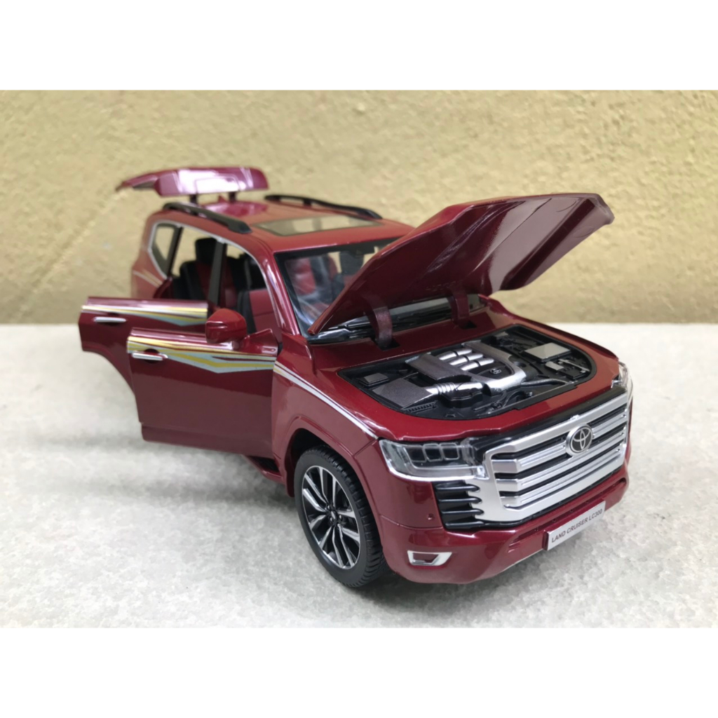 Mô hình xe TOYOTA land Cruiser LC300 2024 1:24