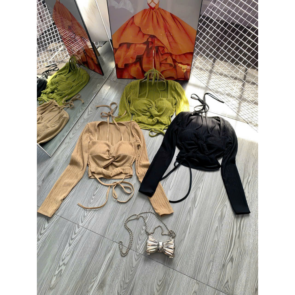 Áo kiểu dáng ngắn tay dài siêu xinh