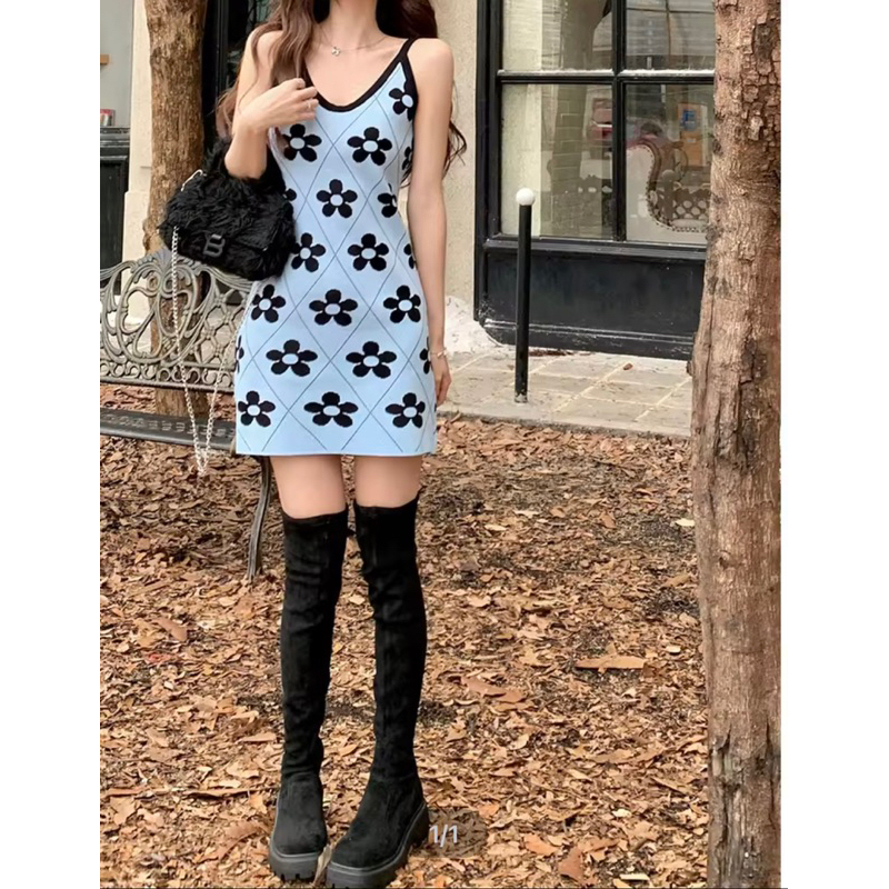 Váy 2 dây dệt kim