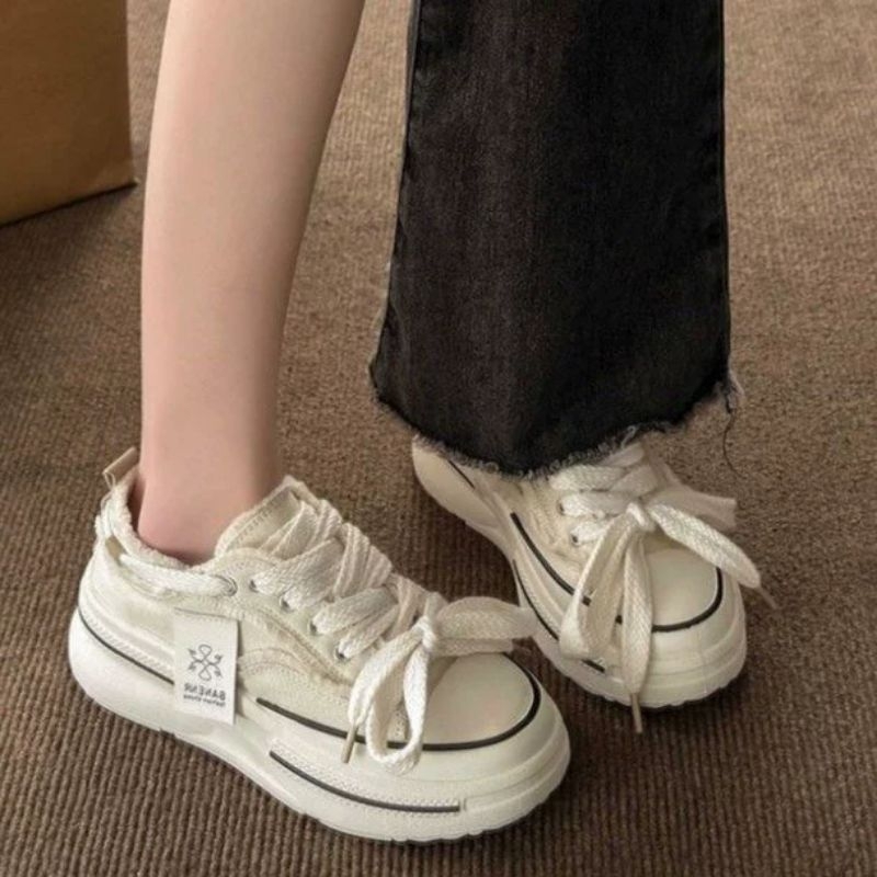 Giày canvas thể thao mẫu mới 3 màu tua rua dây buộc trên