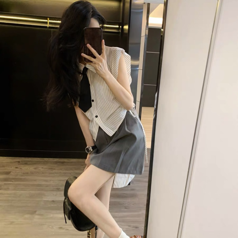 Set SơMi Kẻ Sọc Kèm Chân Váy Tặng Cavat BauBe Có  - Trendy by Thư Trần